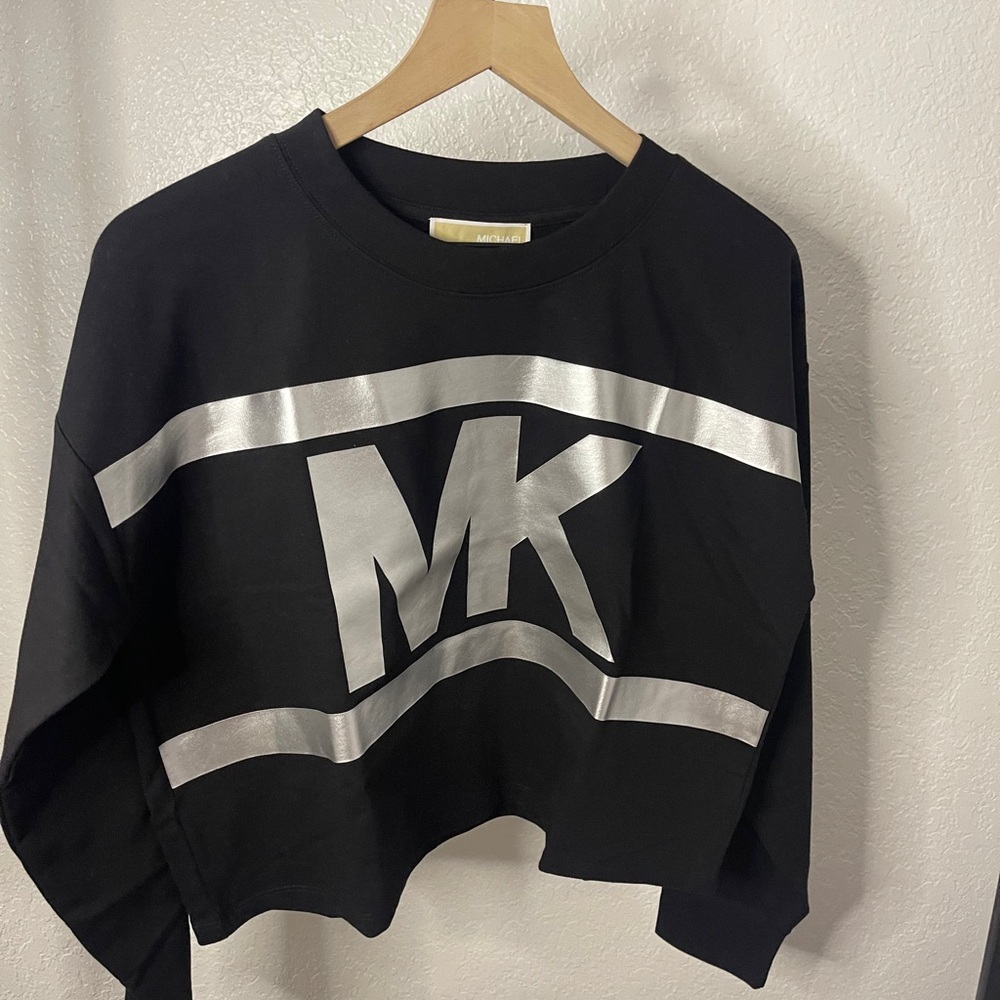 COPY - M Black And Silver Michael Kors Crop Sweater MSRP$98